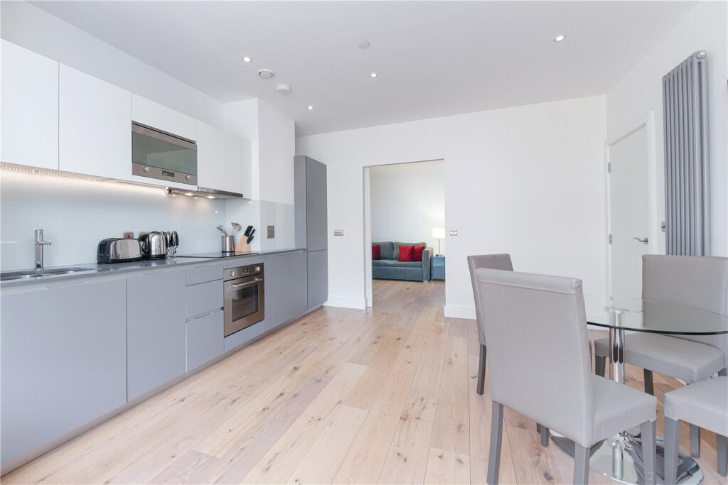 2 bed 1st Floor Flat for rent in Camden Town. From Fraser & Co - London West End