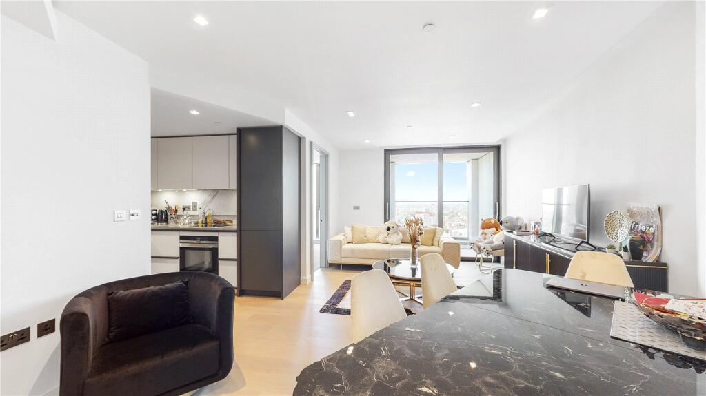 1 bed 1st Floor Flat for rent in London. From Fraser & Co - London West End