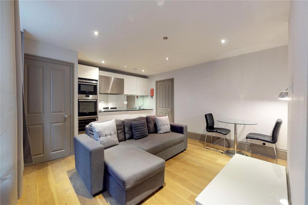 1 bed 1st Floor Flat for rent in London. From Fraser & Co - London West End