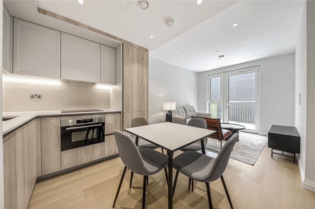 1 bed 1st Floor Flat for rent in . From Fraser & Co - London West End