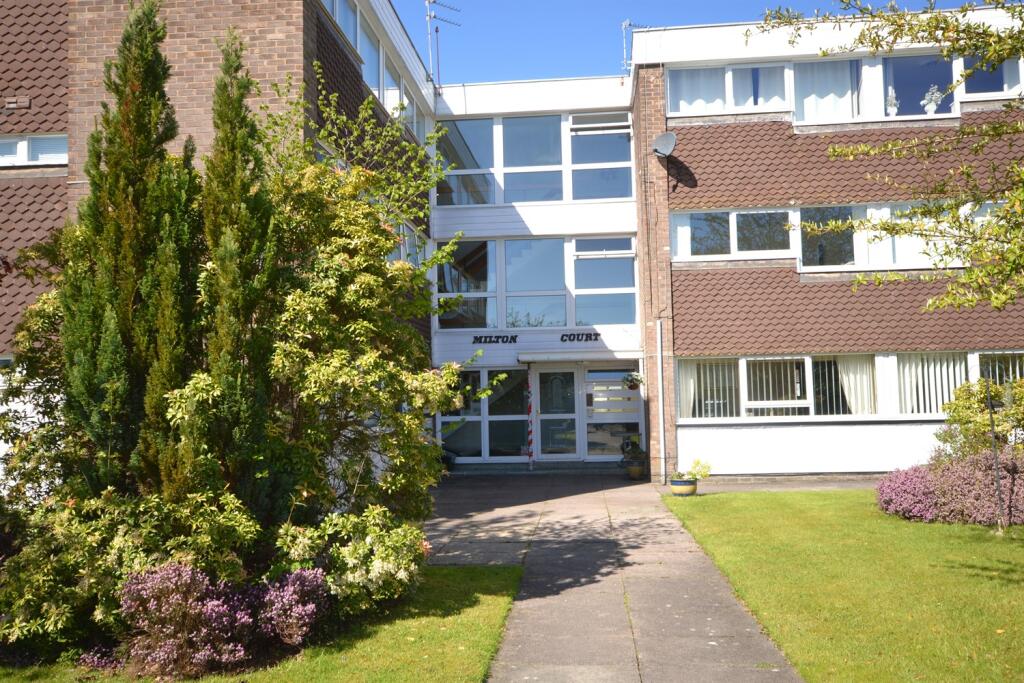 2 bed Apartment for rent in Bramhall. From Gascoigne Halman - Bramhall