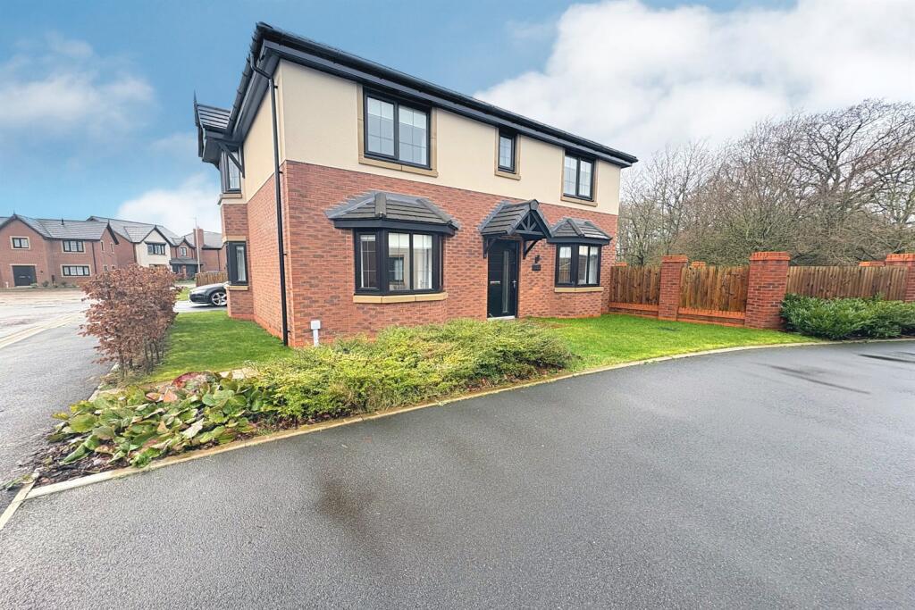 4 bed Detached for rent in Astbury. From Gascoigne Halman - Bramhall 4 bed Detached for rent in Astbury. From Gascoigne Halman - Bramhall