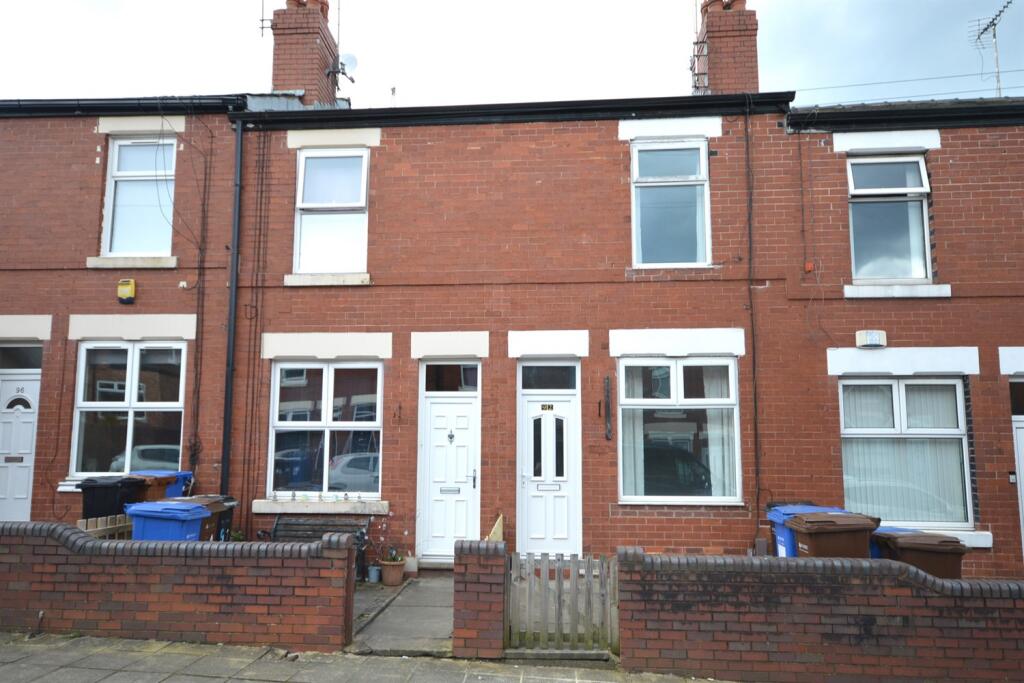 2 bed Mid Terraced House for rent in Stockport. From Gascoigne Halman - Bramhall 2 bed Mid Terraced House for rent in Stockport. From Gascoigne Halman - Bramhall