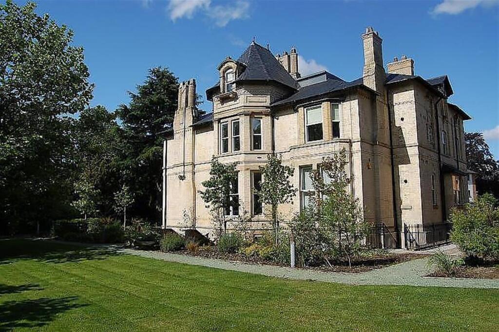 2 bed Apartment for rent in Gatley. From Gascoigne Halman - Didsbury