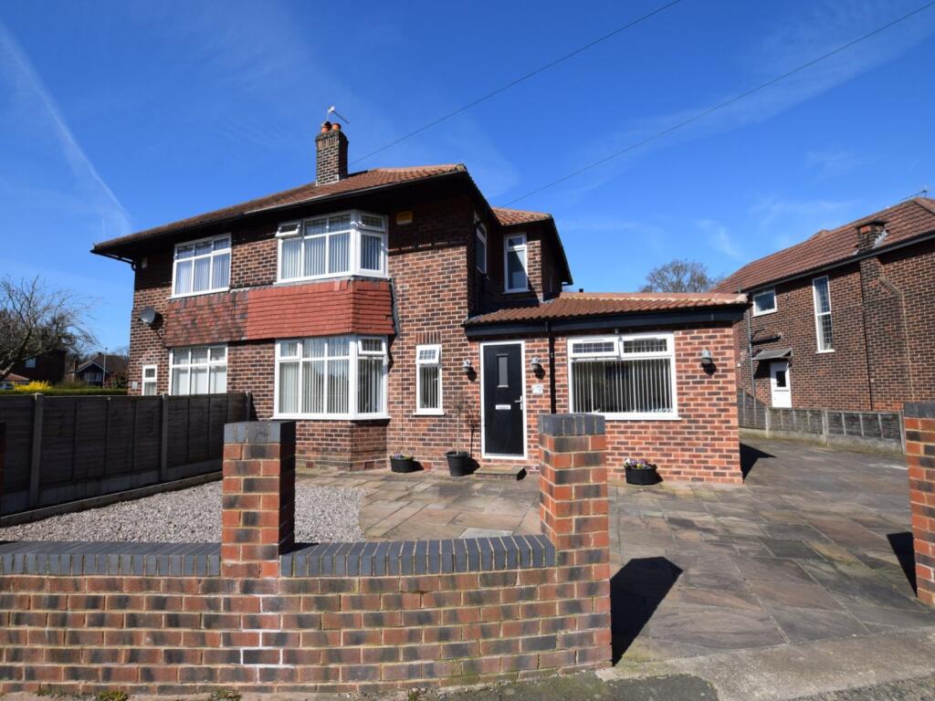 3 bed Semi Detached for rent in Gatley. From Gascoigne Halman - Didsbury