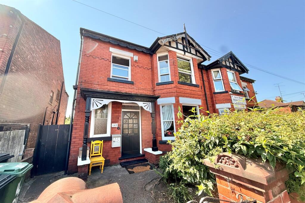 4 bed Semi Detached for rent in Stretford. From Gascoigne Halman - Didsbury 4 bed Semi Detached for rent in Stretford. From Gascoigne Halman - Didsbury