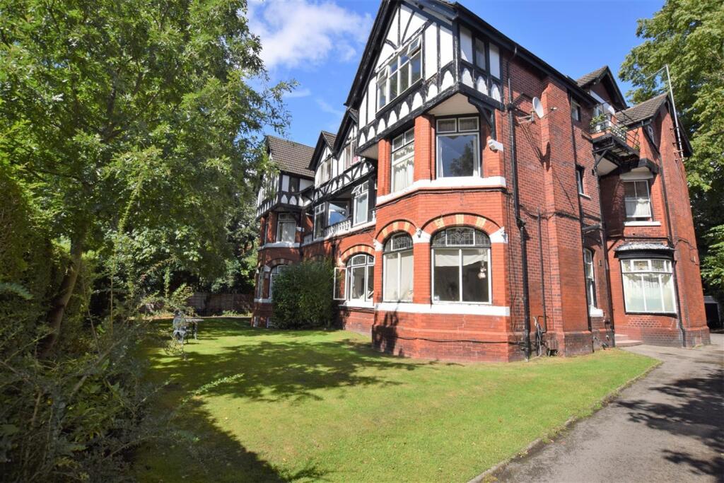 4 bed Apartment for rent in Gatley. From Gascoigne Halman - Didsbury 4 bed Apartment for rent in Gatley. From Gascoigne Halman - Didsbury
