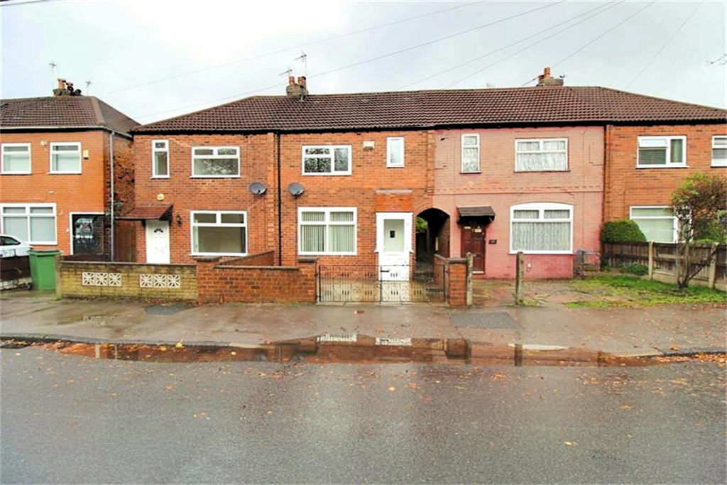 3 bed Mid Terraced House for rent in Stockport. From Gascoigne Halman - Heaton Moor