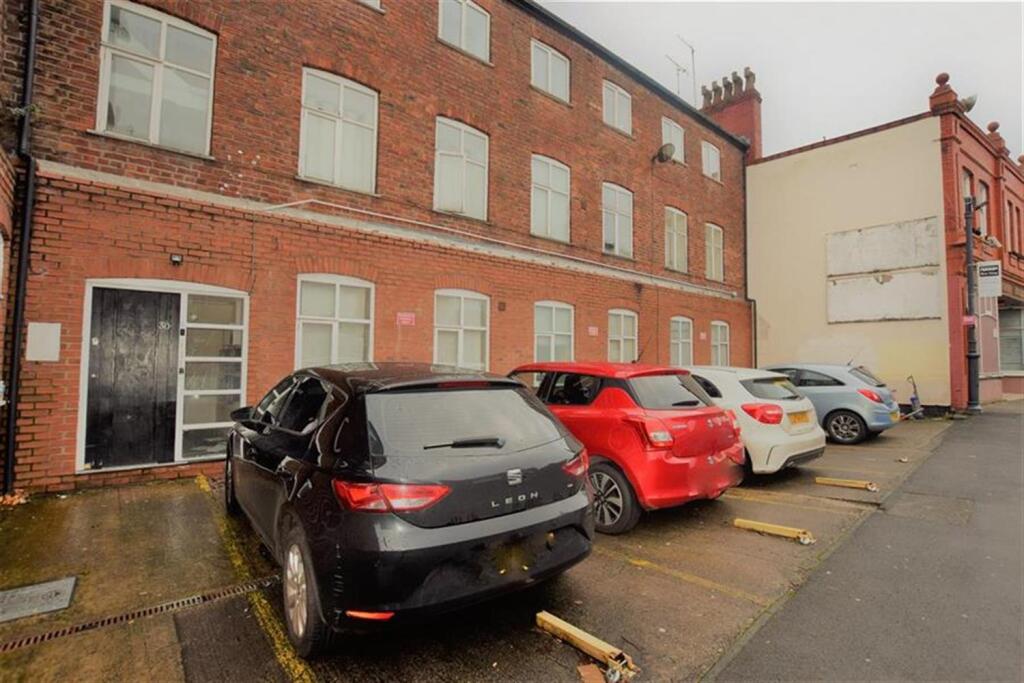1 bed Apartment for rent in Stockport. From Gascoigne Halman - Heaton Moor