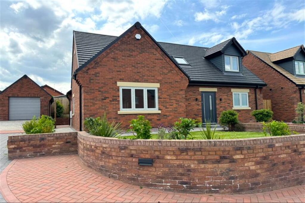3 bed Detached bungalow for rent in Crewe. From Gascoigne Halman - Knutsford
