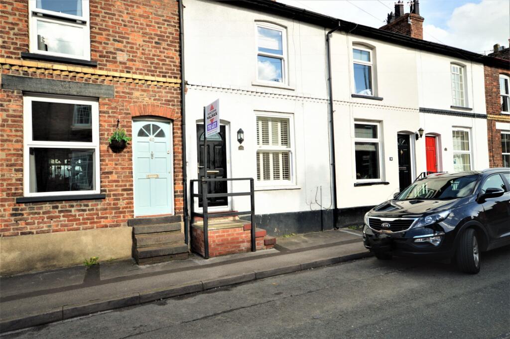 2 bed Mid Terraced House for rent in Knutsford. From Gascoigne Halman - Knutsford