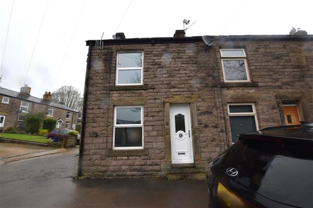 2 bed Mid Terraced House for rent in Whaley Bridge. From Gascoigne Halman - Macclesfield 2 bed Mid Terraced House for rent in Whaley Bridge. From Gascoigne Halman - Macclesfield