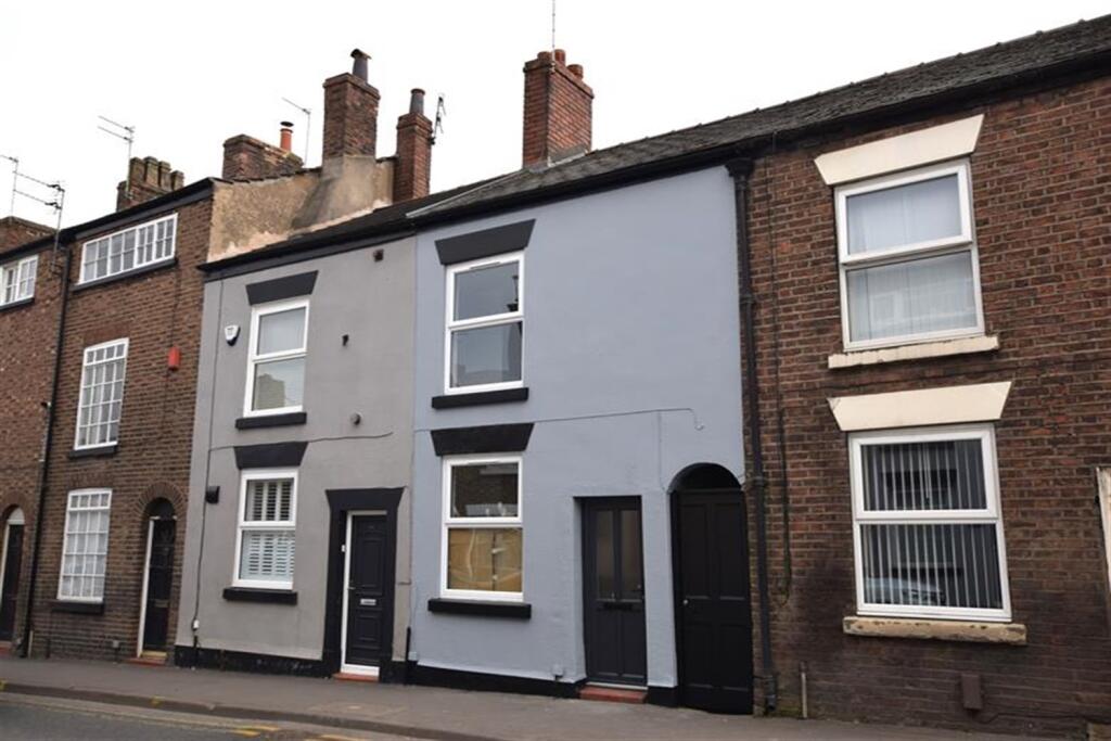 2 bed Mid Terraced House for rent in Macclesfield. From Gascoigne Halman - Macclesfield