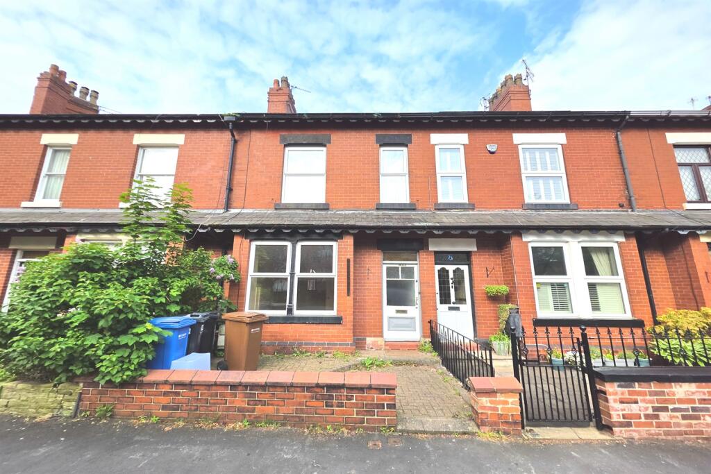 3 bed Apartment for rent in Romiley. From Gascoigne Halman - Marple Bridge 3 bed Apartment for rent in Romiley. From Gascoigne Halman - Marple Bridge