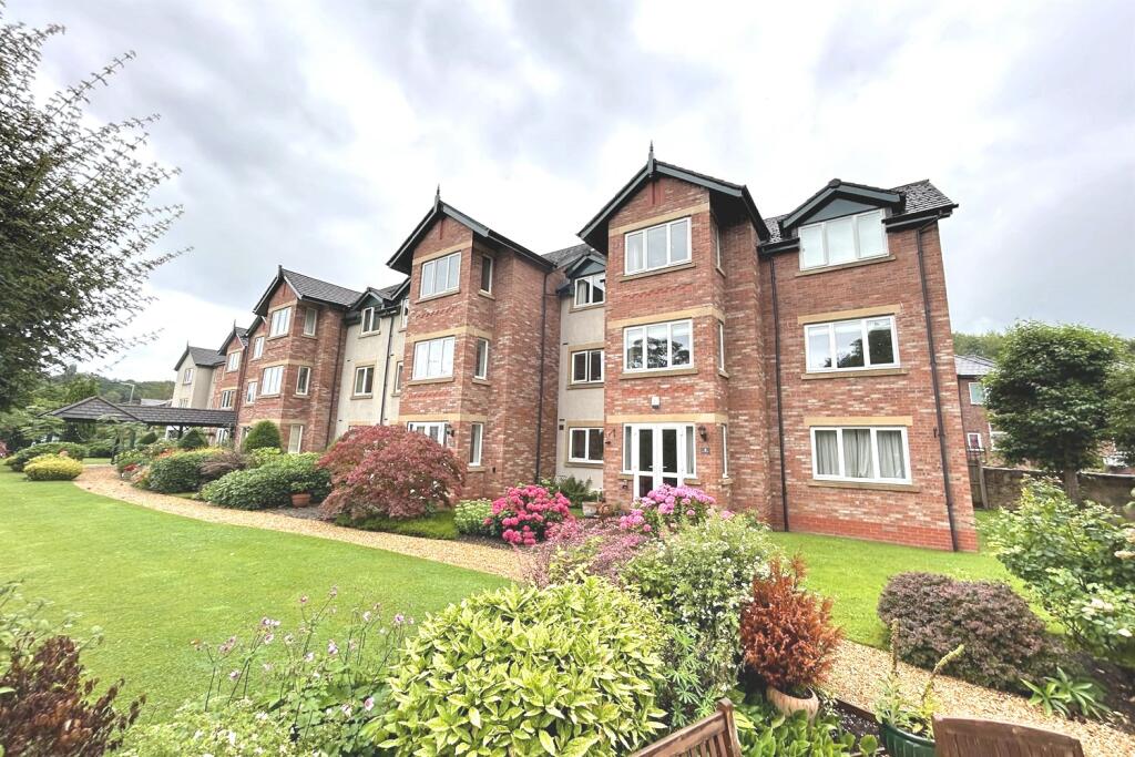 2 bed Apartment for rent in Stockport. From Gascoigne Halman - Marple Bridge