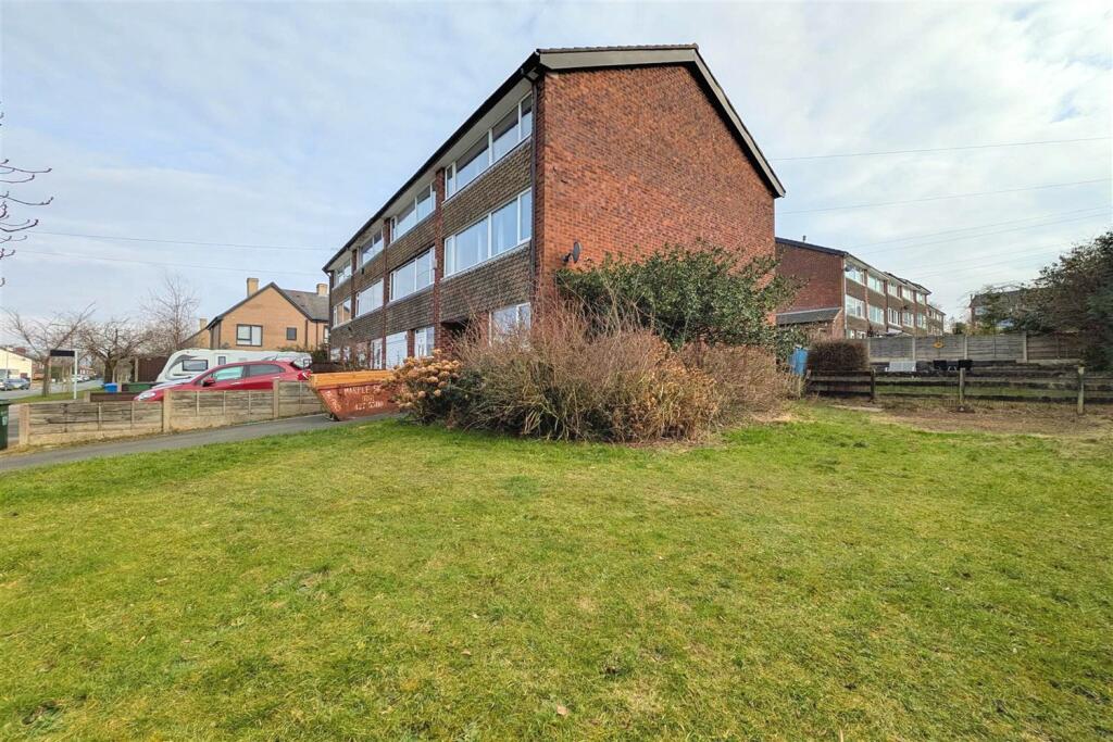 3 bed Semi Detached for rent in Marple. From Gascoigne Halman - Marple Bridge