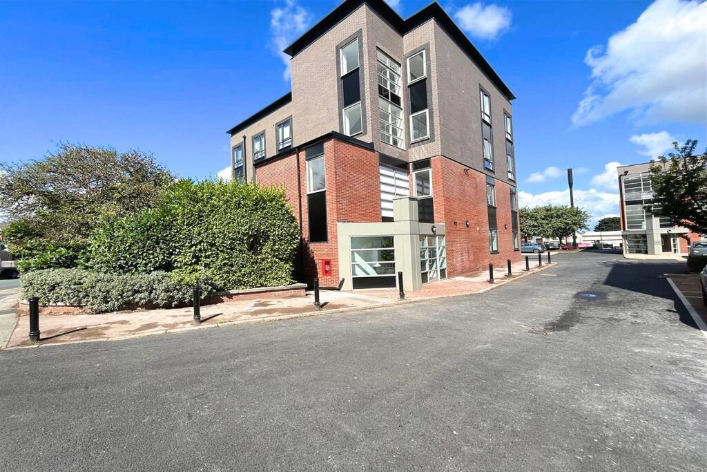 2 bed Apartment for rent in Sale. From Gascoigne Halman - Sale
