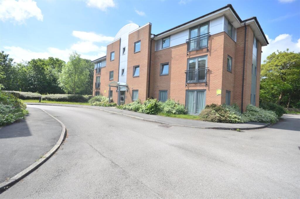 2 bed Apartment for rent in Sale. From Gascoigne Halman - Sale