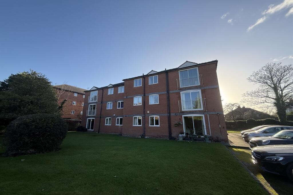 2 bed Apartment for rent in Sale. From Gascoigne Halman - Sale