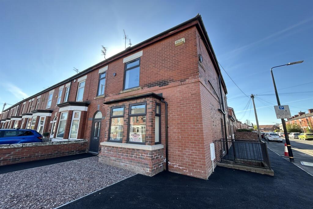 2 bed Apartment for rent in Sale. From Gascoigne Halman - Sale