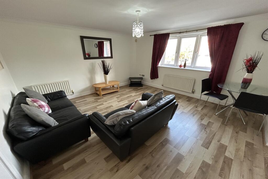 2 bed Apartment for rent in Sale. From Gascoigne Halman - Sale 2 bed Apartment for rent in Sale. From Gascoigne Halman - Sale
