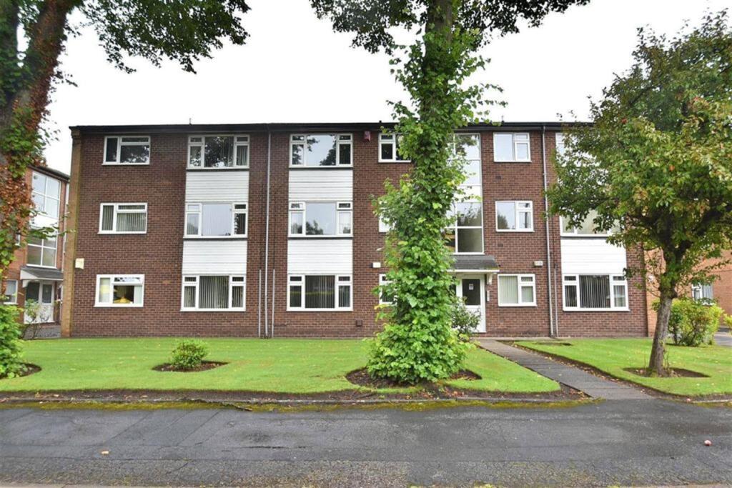 1 bed Apartment for rent in Sale. From Gascoigne Halman - Sale 1 bed Apartment for rent in Sale. From Gascoigne Halman - Sale