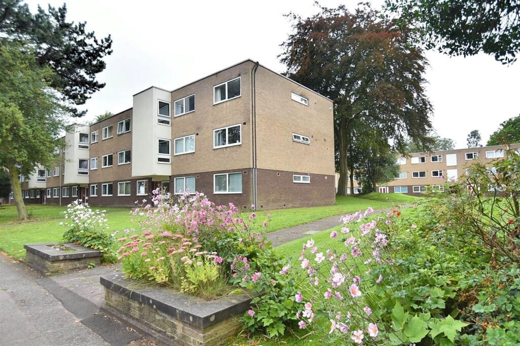 2 bed Apartment for rent in Sale. From Gascoigne Halman - Sale
