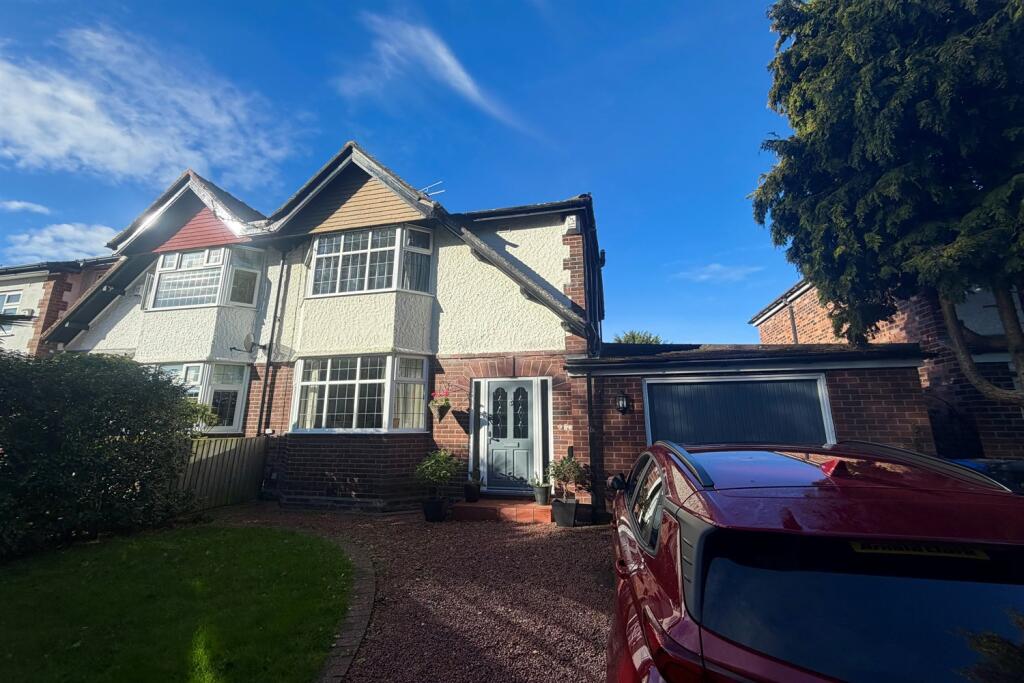 3 bed Semi Detached for rent in Warrington. From Gascoigne Halman - Stockton Heath