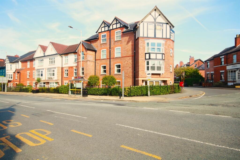 2 bed Apartment for rent in Alderley Edge. From Gascoigne Halman - Wilmslow