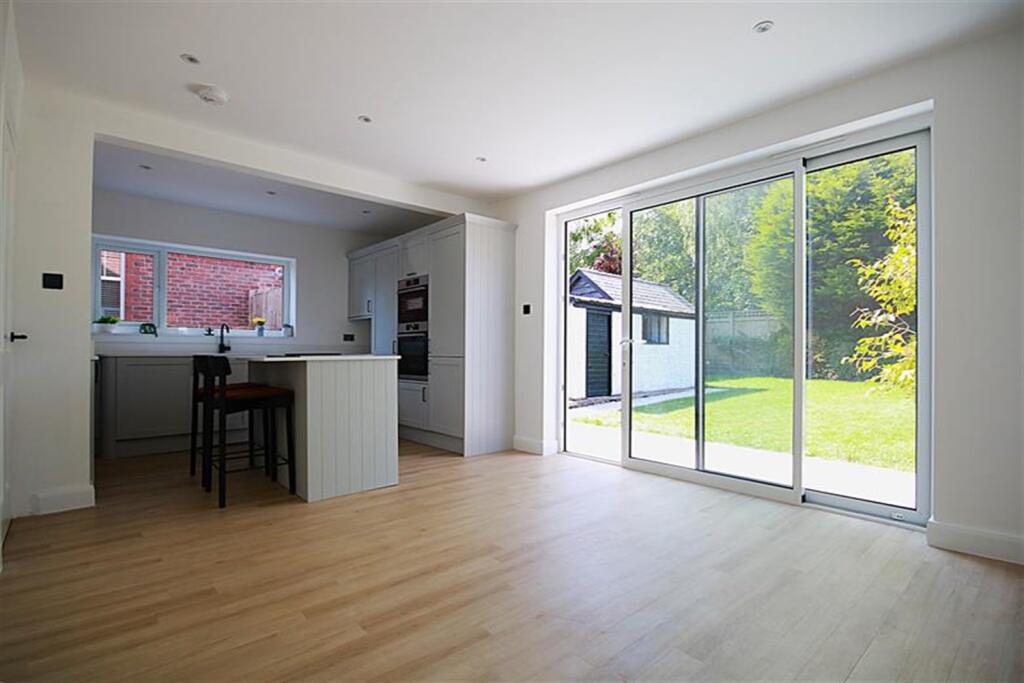 3 bed Semi Detached for rent in Alderley Edge. From Gascoigne Halman - Wilmslow 3 bed Semi Detached for rent in Alderley Edge. From Gascoigne Halman - Wilmslow