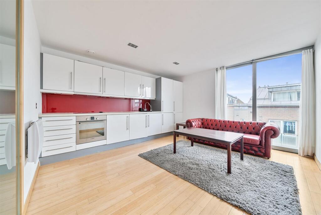 1 bed 1st Floor Flat for rent in Kingston upon Thames. From Gibson Lane - Kingston Upon Thames - Sales & Lettings