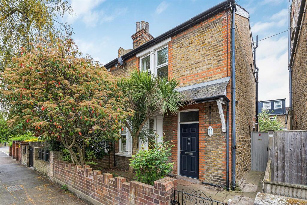 3 bed Semi Detached for rent in Kingston upon Thames. From Gibson Lane - Kingston Upon Thames - Sales & Lettings