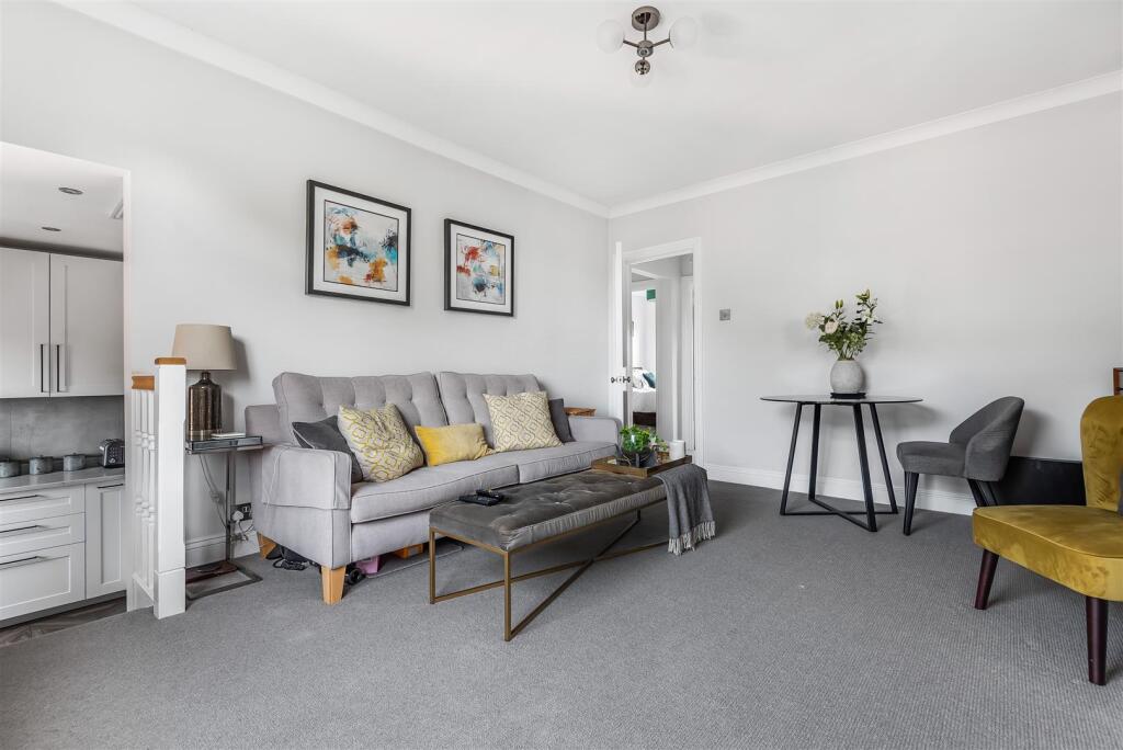 2 bed 1st Floor Flat for rent in Kingston upon Thames. From Gibson Lane - Kingston Upon Thames - Sales & Lettings