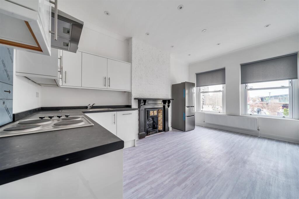2 bed 1st Floor Flat for rent in Kingston upon Thames. From Gibson Lane - Kingston Upon Thames - Sales & Lettings