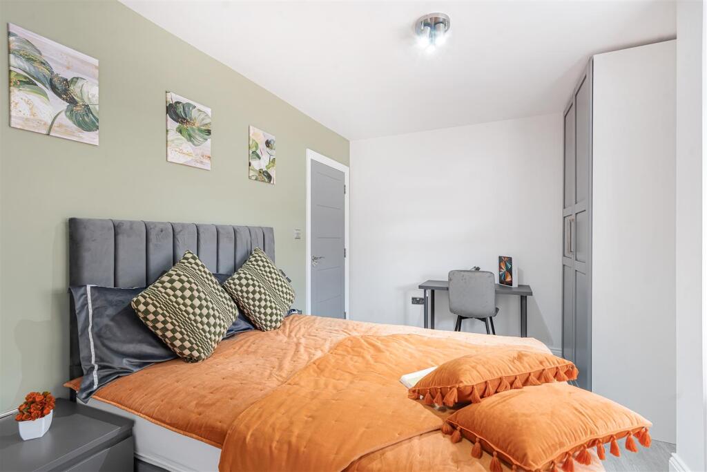 1 bed House Share for rent in Kingston upon Thames. From Gibson Lane - Kingston Upon Thames - Sales & Lettings 1 bed House Share for rent in Kingston upon Thames. From Gibson Lane - Kingston Upon Thames - Sales & Lettings