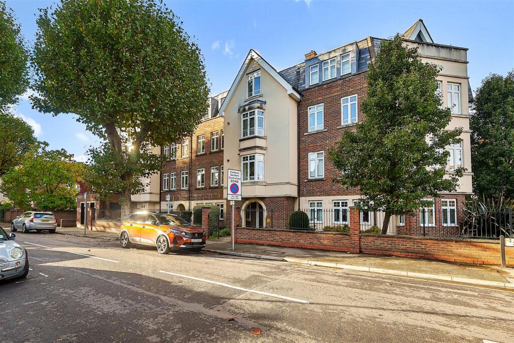 2 bed 1st Floor Flat for rent in Kingston upon Thames. From Gibson Lane - Kingston Upon Thames - Sales & Lettings