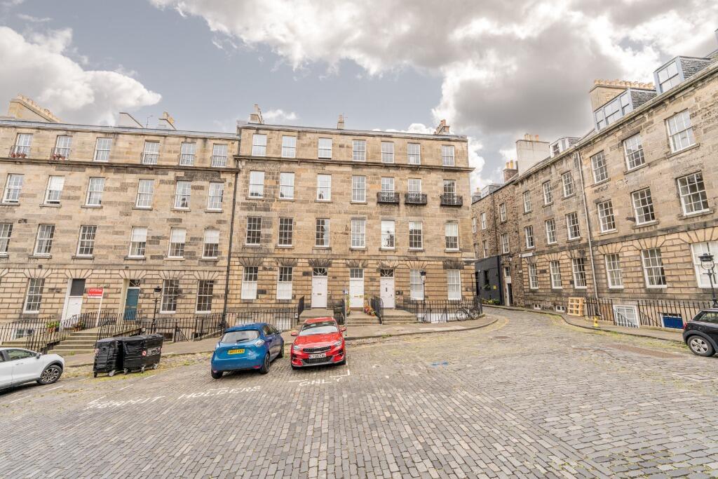 3 bed 1st Floor Flat for rent in Edinburgh. From Gilson Gray LLP - Edinburgh 3 bed 1st Floor Flat for rent in Edinburgh. From Gilson Gray LLP - Edinburgh