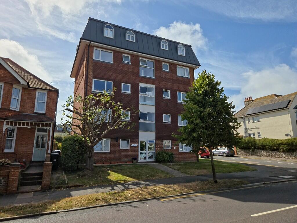1 bed 1st Floor Flat for rent in Willingdon. From Ginger & Sanders - Eastbourne 1 bed 1st Floor Flat for rent in Willingdon. From Ginger & Sanders - Eastbourne