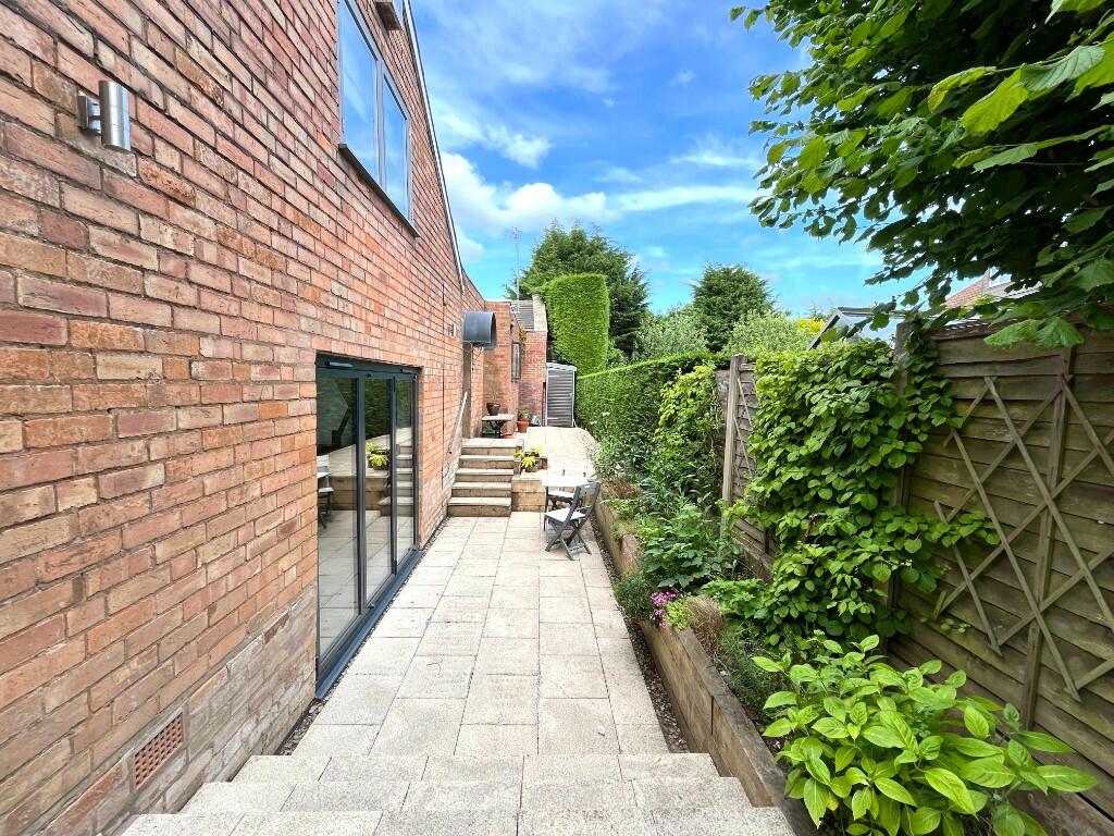 1 bed House (unspecified) for rent in Lickey. From Gordon Jones - Birmingham