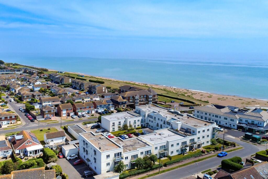 2 bed Apartment for rent in West Kingston. From Graham Butt Estate Agents - Littlehampton and Surrounding