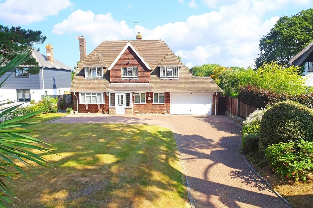 4 bed Detached for rent in West Kingston. From Graham Butt Estate Agents - Littlehampton and Surrounding