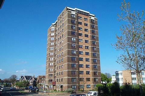 2 bed Apartment for rent in Littlehampton. From Graham Butt Estate Agents - Littlehampton and Surrounding 2 bed Apartment for rent in Littlehampton. From Graham Butt Estate Agents - Littlehampton and Surrounding