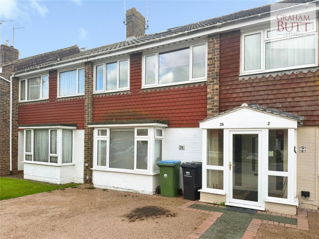 4 bed Mid Terraced House for rent in Wick. From Graham Butt Estate Agents - Littlehampton and Surrounding