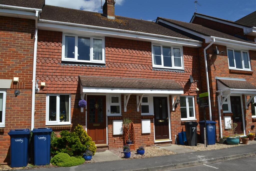 2 bed Detached for rent in Farnham. From Greenwood & Co - Farnham