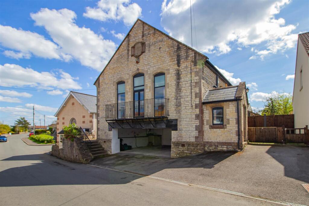 0 bed Studio for rent in Farmborough. From Gregorys Estate Agent - Keynsham