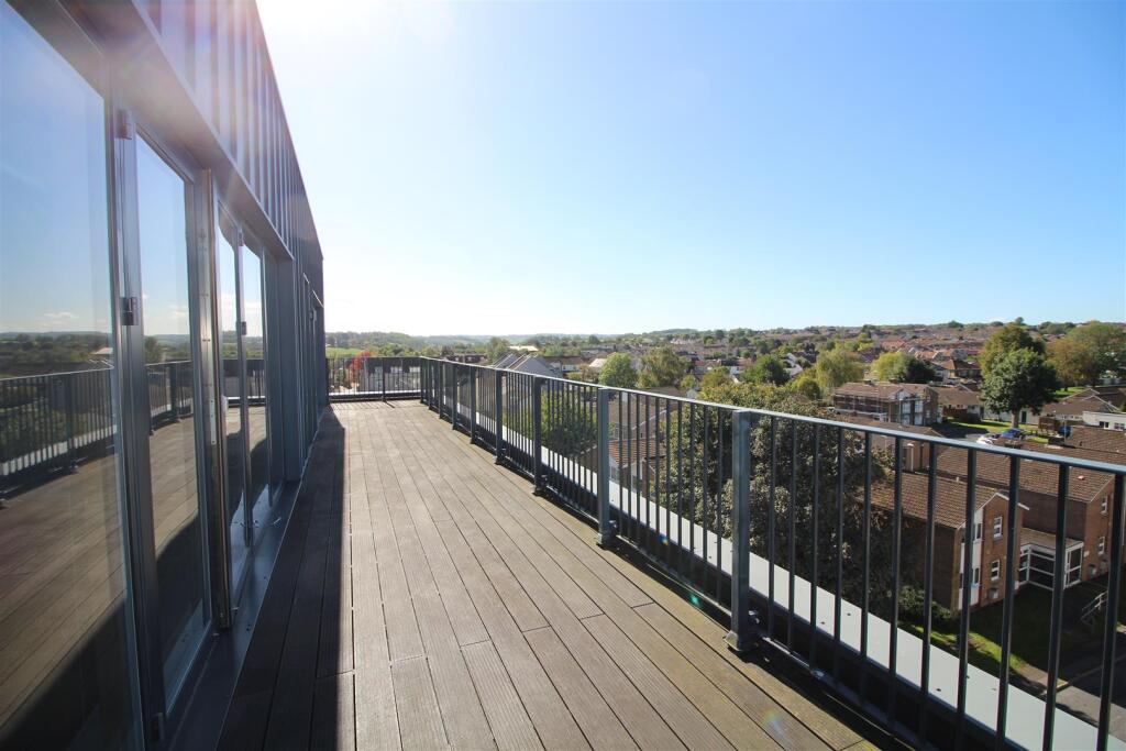 2 bed 1st Floor Flat for rent in Keynsham. From Gregorys Estate Agent - Keynsham 2 bed 1st Floor Flat for rent in Keynsham. From Gregorys Estate Agent - Keynsham