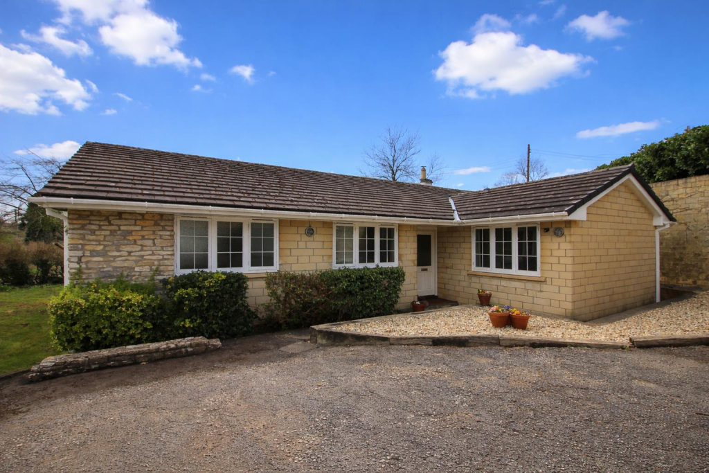 3 bed Detached bungalow for rent in Compton Dando. From Gregorys Estate Agent - Keynsham 3 bed Detached bungalow for rent in Compton Dando. From Gregorys Estate Agent - Keynsham
