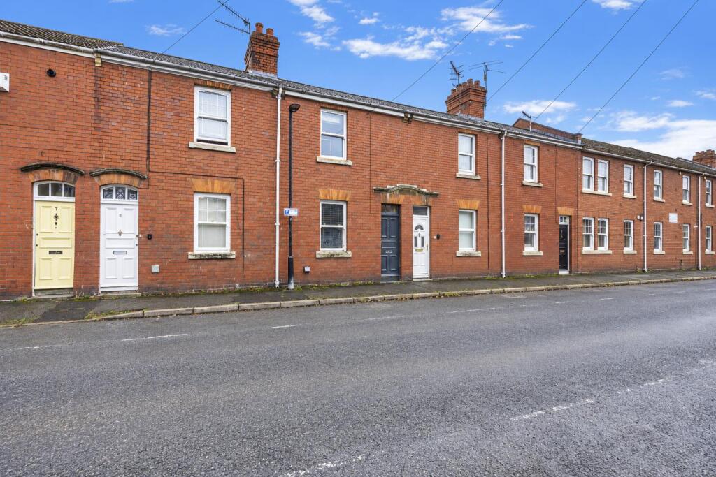 2 bed Mid Terraced House for rent in Bath. From Gregorys Estate Agent - Keynsham
