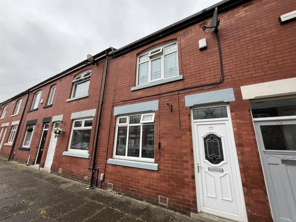 2 bed Mid Terraced House for rent in Fulwood. From Guildhall Residential  Lettings - Preston