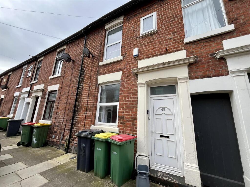 2 bed Mid Terraced House for rent in Preston. From Guildhall Residential  Lettings - Preston